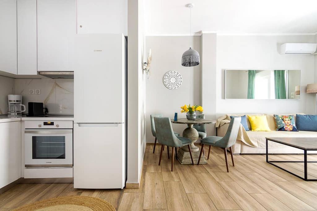 Bright Apartment For 6 Ppl In Αθήνα Εξωτερικό φωτογραφία