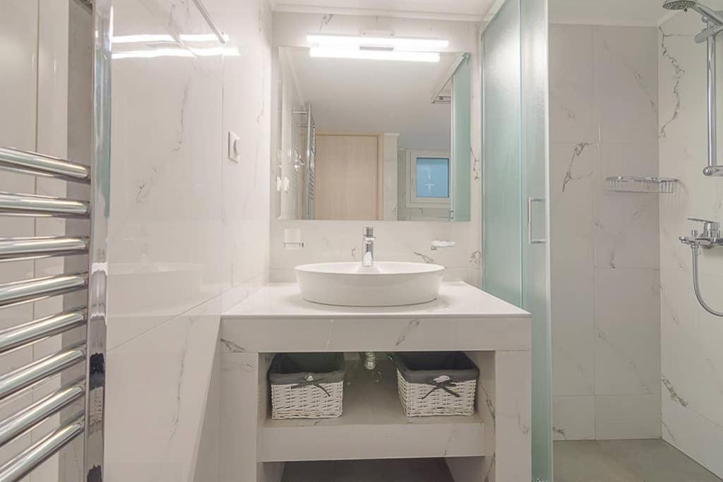 Bright Apartment For 6 Ppl In Αθήνα Εξωτερικό φωτογραφία