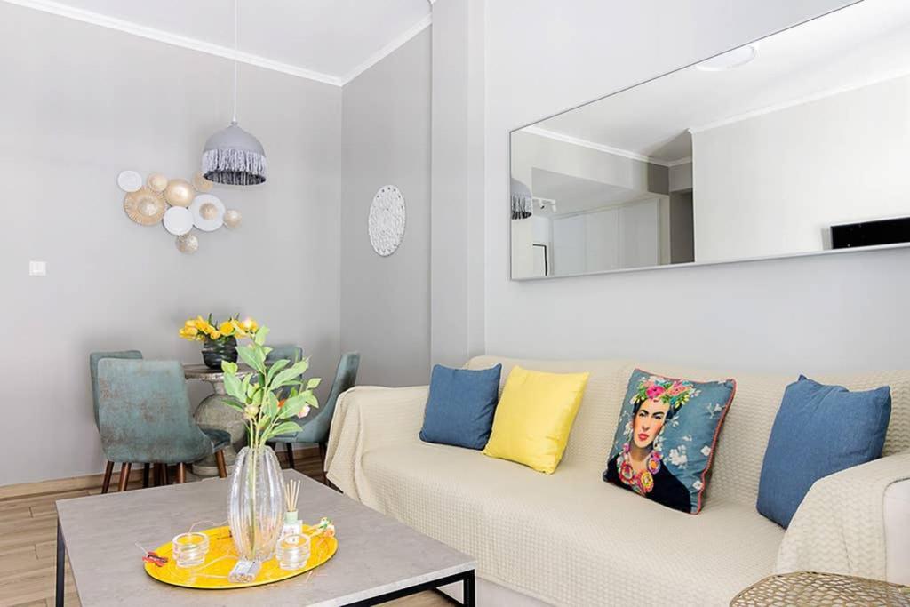 Bright Apartment For 6 Ppl In Αθήνα Εξωτερικό φωτογραφία
